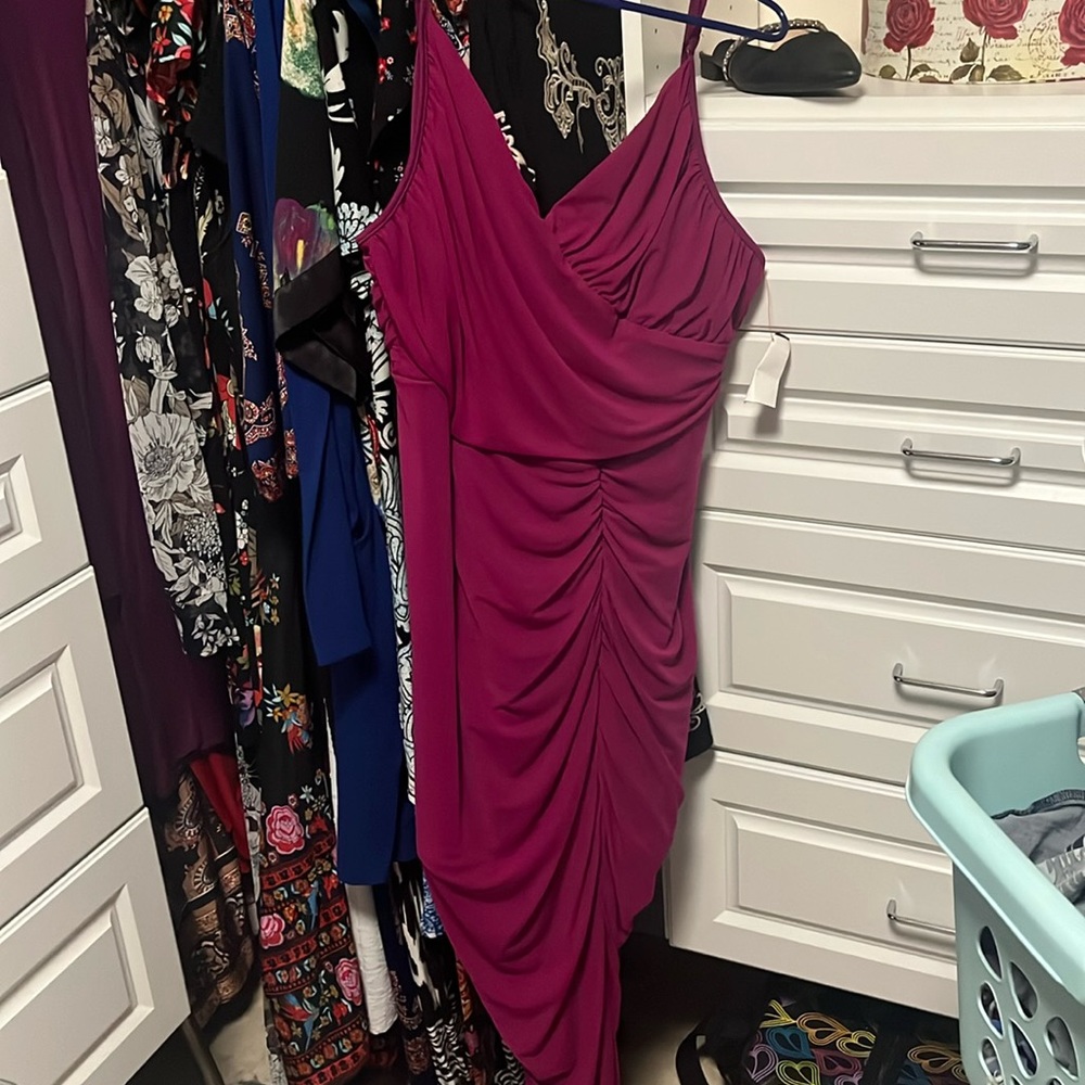 Beautiful party dress!